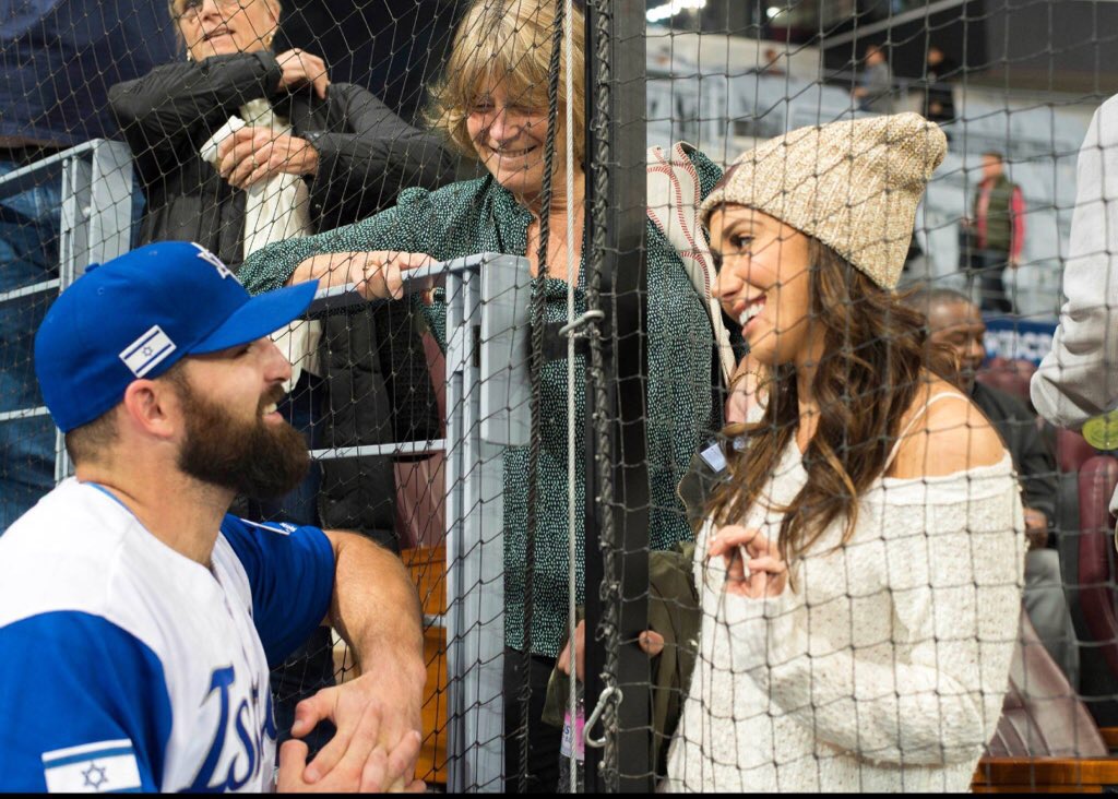 The Chihuahua’s Cody Decker is Back-- And He’s Fixin’ to Stay